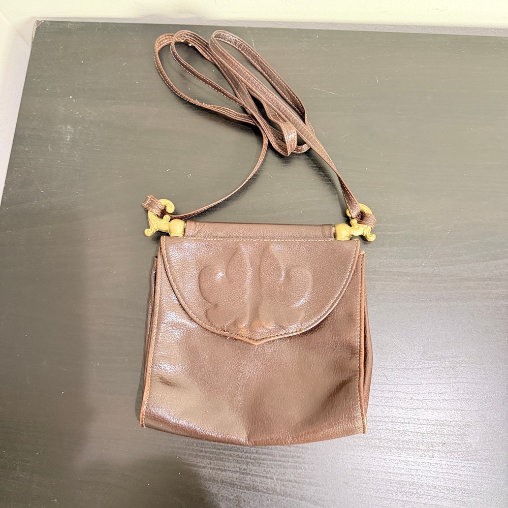 Vintage Carol Hearty Brown Leather Crossbody Bag Embossed Flap Brass Hardware